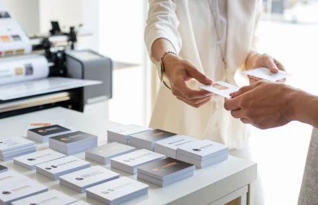 Same-Day Business Cards: When Do You Need Them?